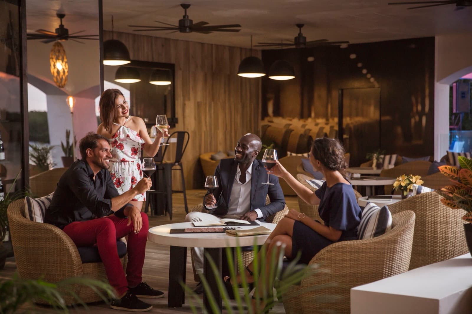 Lounge and social scene at the resort