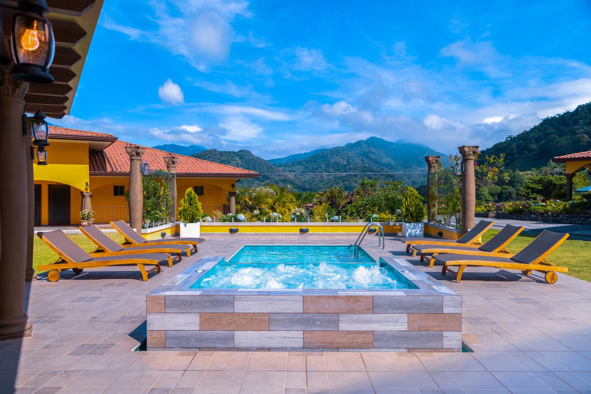 The hot-tub terrace at Los Establos Boutique Resort looking out over the mountains of Boquete, Panama